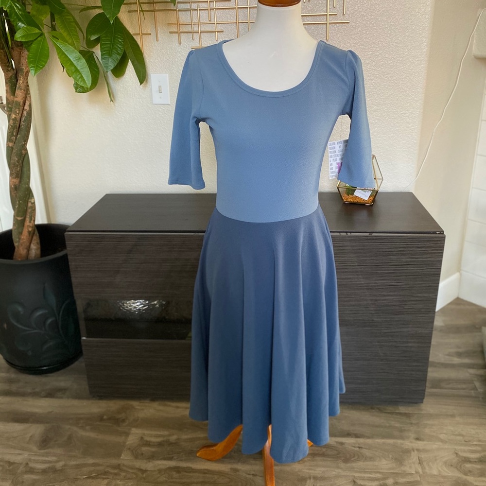 Nicole dress